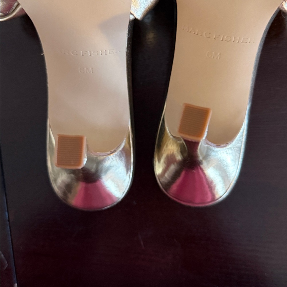 Marc Fisher Gold Braided Mules NWOT - Picture 6 of 7